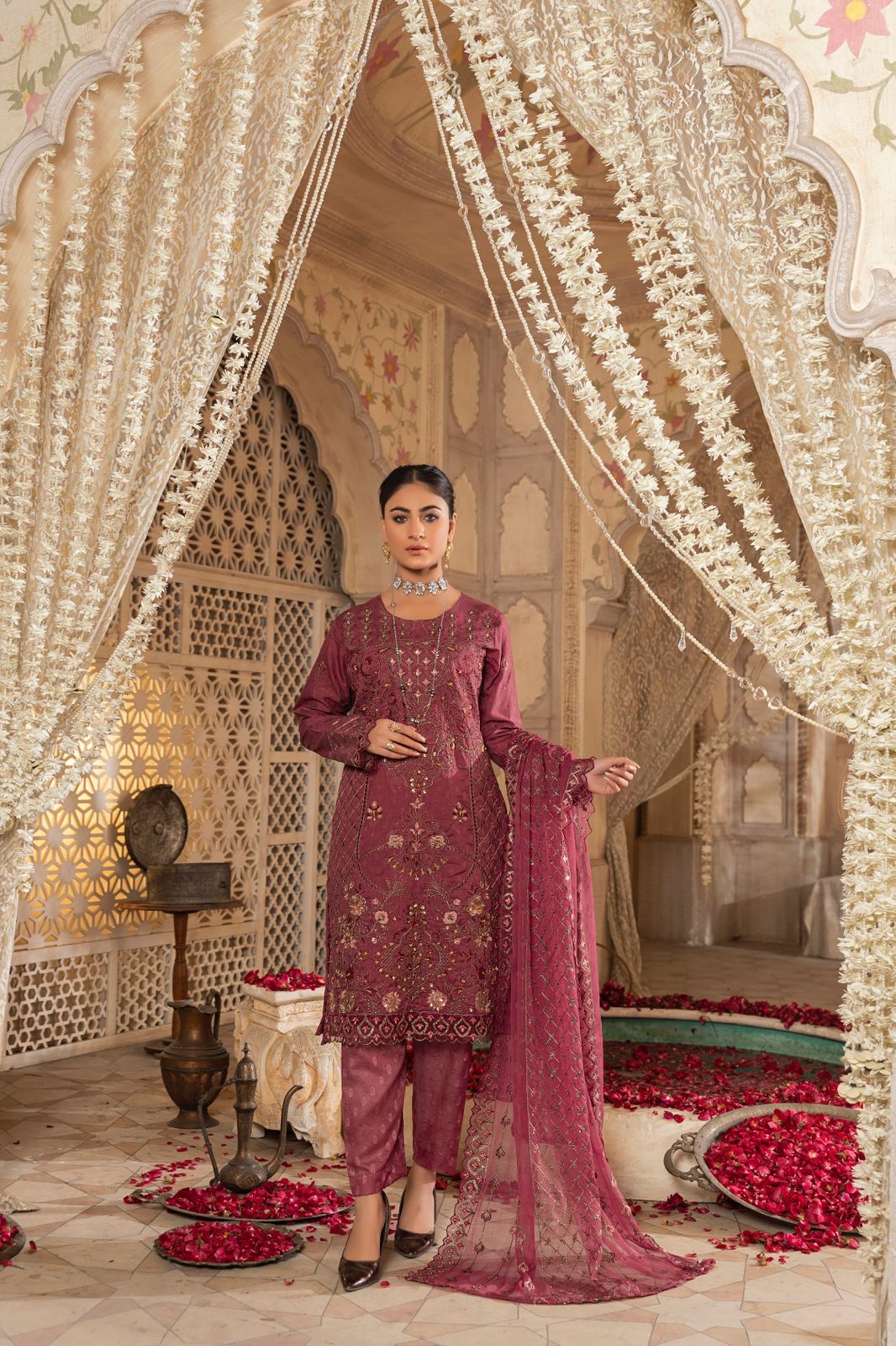Muntaha - Unstitched 3pc Lawn Jacquard Embrdoiered Shirt with Chiffon Embroidered Dupatta and Trouser - 00